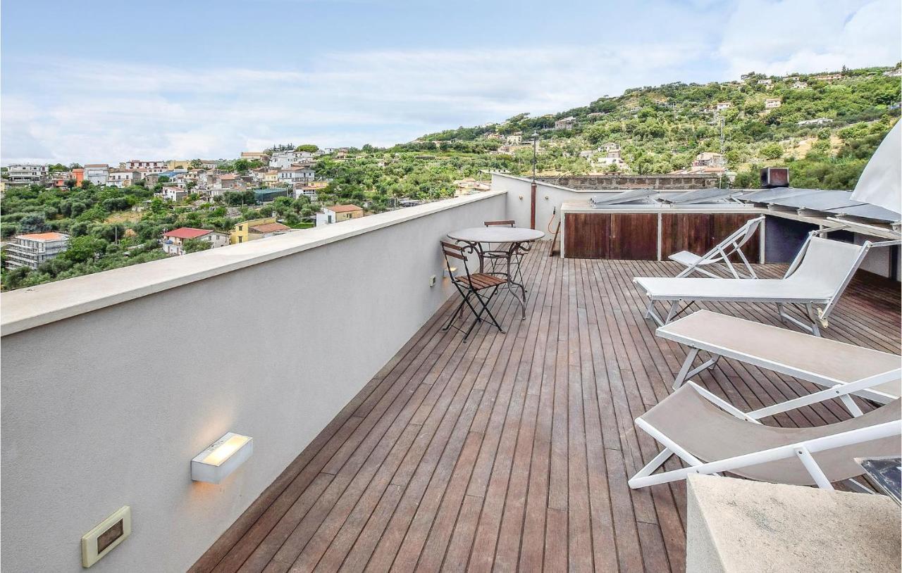 Cozy Apartment In Massa Lubrense Luaran gambar