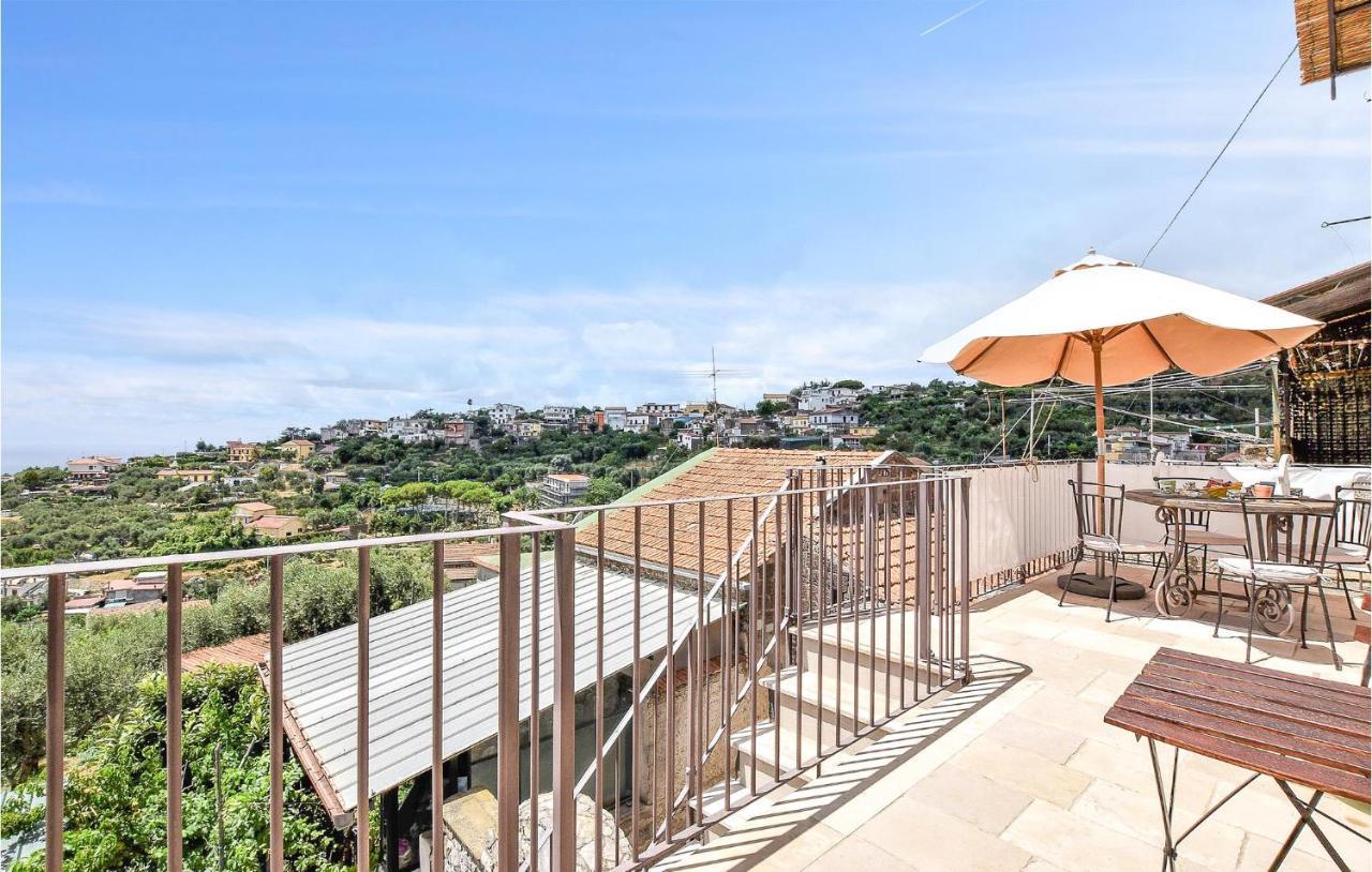 Cozy Apartment In Massa Lubrense Luaran gambar