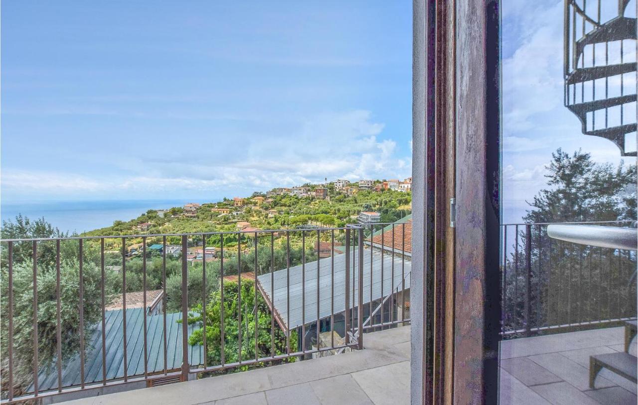 Cozy Apartment In Massa Lubrense Luaran gambar